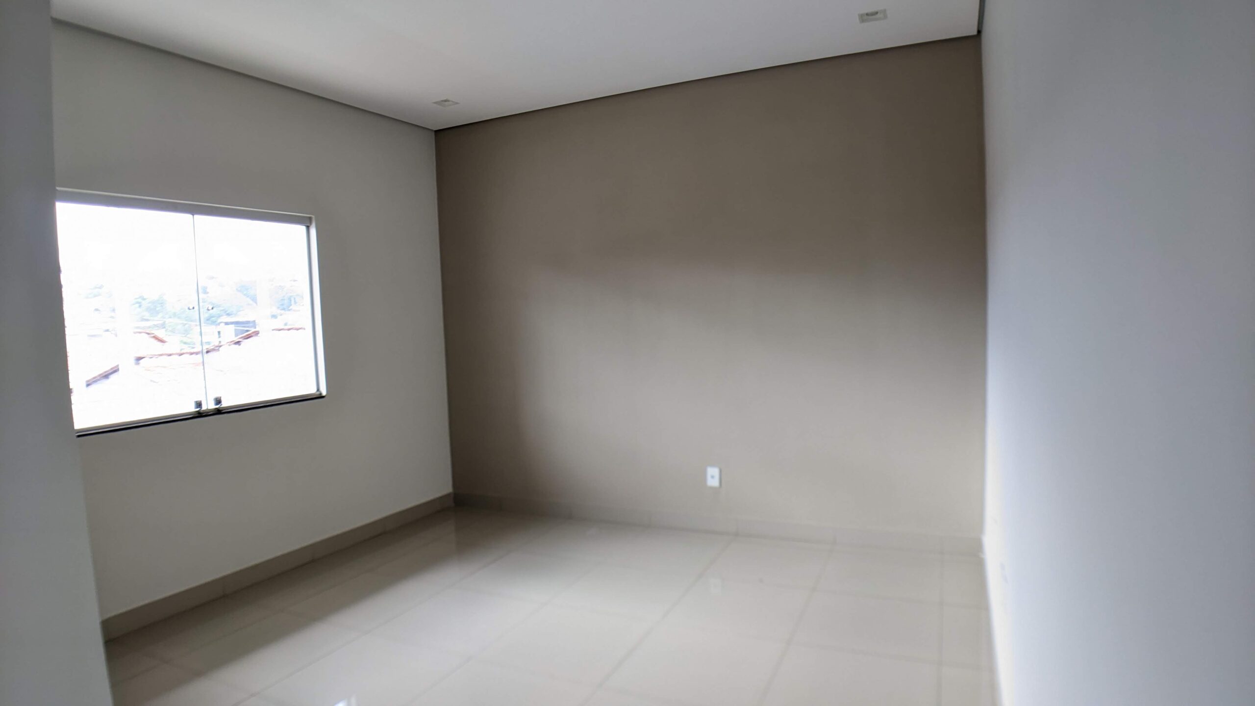 PXL_20250320_122048129